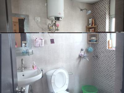 Bathroom Image of 1377 Sq.ft 3 BHK Builder Floor for sale in Aditya White Cottage, Bamheta Village Ghaziabad for Rs. 7995000