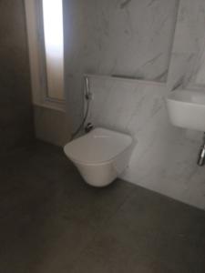 Common Bathroom Image of 990 Sq.ft 2 BHK Apartment / Flat for rent in Lodha Bella Vita, Mohammed Wadi Pune for Rs. 36000