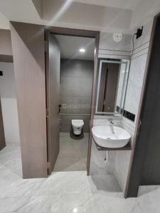 Bathroom Image of 1737 Sq.ft 3 BHK Apartment / Flat for sale in Northern Skyline, Bhatha Surat for Rs. 7800000
