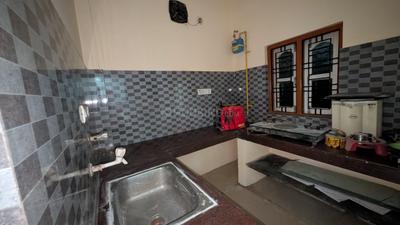 Kitchen Image of 1470 Sq.ft 3.5 BHK Builder Floor for rent in Kalinga Nagar Bhubaneswar for Rs. 21000