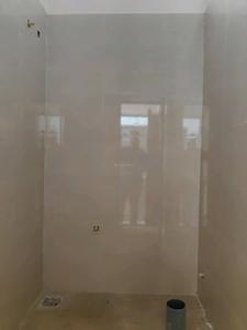 Common Bathroom Image of 931 Sq.ft 3 BHK Apartment / Flat for sale in Si Mayoora, Anakaputhur Chennai for Rs. 7200000