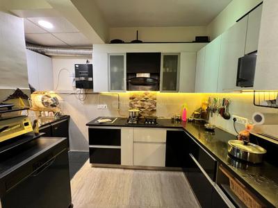 Kitchen Image of 1650 Sq.ft 3 BHK Independent House for rent in Jaypee Kensington Park Plot Phase 2, Sector 133 Noida for Rs. 40001
