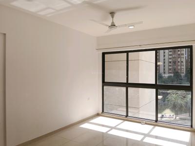 Living Room Image of 900 Sq.ft 2 BHK Apartment / Flat for rent in Lodha Splendora, Kasarvadavali Thane for Rs. 26000