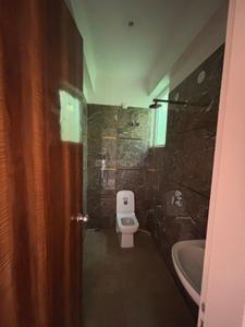Bathroom Image of 2540 Sq.ft 3 BHK Builder Floor for rent in HL City, sector 37 Bahadurgarh for Rs. 21000
