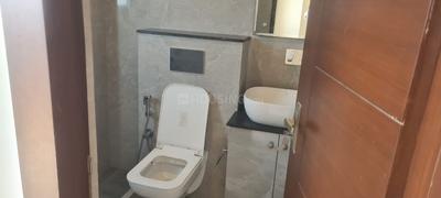 Bathroom Image of 2000 Sq.ft 3 BHK Apartment / Flat for sale in CGHS Arzoo Apartment, Sector 51 Gurgaon for Rs. 29000000