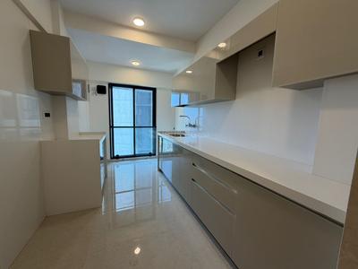 Kitchen Image of 1450 Sq.ft 3 BHK Apartment / Flat for sale in S Raheja Evergreen, Bandra West Mumbai for Rs. 115000000