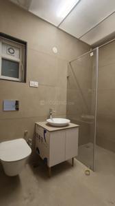 Bathroom Image of 2650 Sq.ft 4 BHK Apartment / Flat for sale in  Sunshine Residency, Lulla Nagar Pune for Rs. 37500000