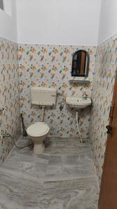 Bathroom Image of 1500 Sq.ft 1 BHK Apartment / Flat for rent in Jagatpura Jaipur for Rs. 14500