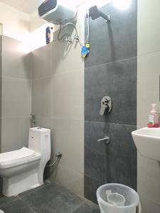Common Bathroom Image of 600 Sq.ft 1 BHK Apartment / Flat for rent in Whitefield Bengaluru for Rs. 26000