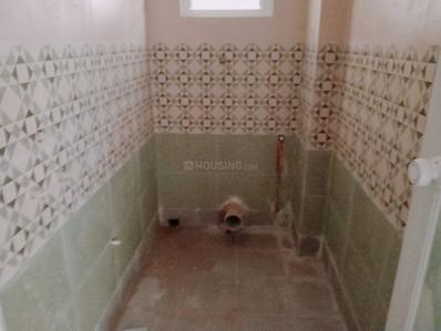 Bathroom Image of 825 Sq.ft 2 BHK Builder Floor for sale in Baranagar Kolkata for Rs. 3800000