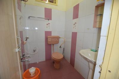 Bathroom Image of 400 Sq.ft 1 BHK Builder Floor for rent in Hebbal Bengaluru for Rs. 10000