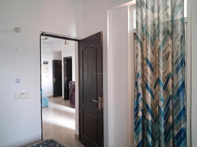 Bedroom Image of 1000 Sq.ft 2 BHK Apartment / Flat for rent in Amrapali Princely Estate, Sector 76 Noida for Rs. 36000
