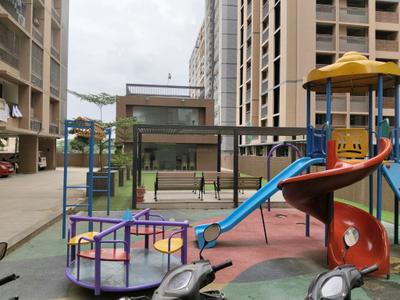 Image of 1215 Sq.ft 2 BHK Apartment / Flat for sale in Tragad, Ahmedabad for Rs. 6100000
