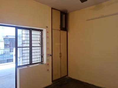 Bedroom Image of 800 Sq.ft 2 BHK Apartment / Flat for rent in  C6a Jankpuri, Janakpuri New Delhi for Rs. 21000