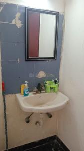 Bathroom Image of 450 Sq.ft 1 RK Apartment / Flat for rent in Ashok Nagar New Delhi for Rs. 10000