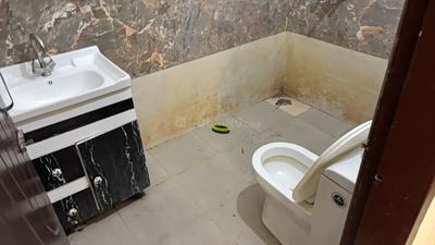Bathroom Image of 780 Sq.ft 1 BHK Apartment / Flat for rent in Defence Home, Sector 115 Mohali for Rs. 15000