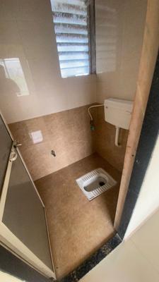 Bathroom Image of 430 Sq.ft 1 BHK Apartment / Flat for rent in Taloja Navi Mumbai for Rs. 7500