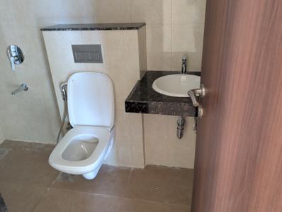 Image of 1084 Sq.ft 3 BHK Apartment / Flat for sale in Sheth Montana Phase 3, Mulund West, Mumbai for Rs. 31000000