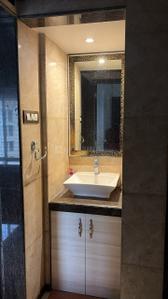 Bathroom Image of 508 Sq.ft 1 BHK Apartment / Flat for rent in Thane West Thane for Rs. 30500
