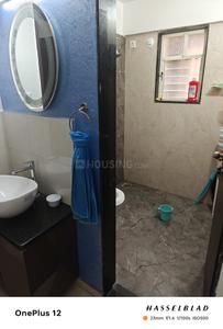 Bathroom Image of 934 Sq.ft 3 BHK Apartment / Flat for sale in Mantra 29 Gold Coast, Dhanori Pune for Rs. 11500000
