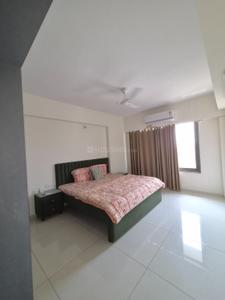 Bedroom Image of 2334 Sq.ft 3 BHK Apartment / Flat for rent in Shivalik Green View, Shantigram Ahmedabad for Rs. 70000