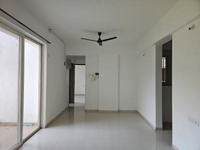 Living Room Image of 850 Sq.ft 2 BHK Apartment / Flat for sale in Goel Hill Shire, Wagholi Pune for Rs. 6000000