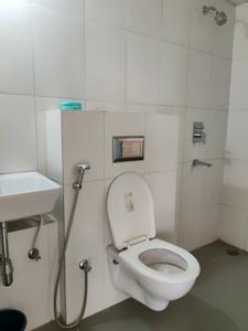 Common Bathroom Image of 540 Sq.ft 1 BHK Apartment / Flat for rent in Godrej Nirvaan, Bhiwandi Thane for Rs. 14000