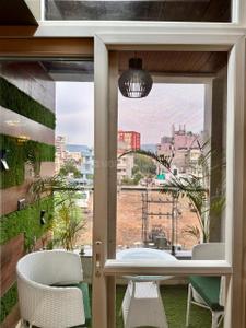 Balcony Image of 2600 Sq.ft 4 BHK Apartment / Flat for rent in Tilak Nagar Jaipur for Rs. 100000