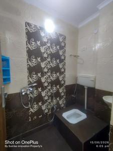 Image of 900 Sq.ft 3 BHK Builder Floor for rent in Matiala, New Delhi for Rs. 20500