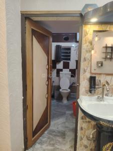 Bathroom Image of 654 Sq.ft 2 BHK Apartment / Flat for rent in Airport Gate no. 1 Kolkata for Rs. 20000