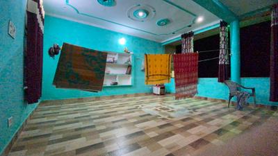 Living Room Image of 2500 Sq.ft 6 BHK Independent House for sale in Gayatri Nagar Gwalior for Rs. 6200000