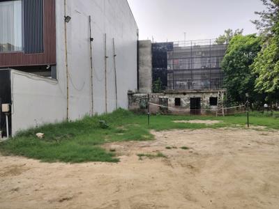 Image of 450 Sq.ft Residential Plot / Land for sale in Gulistanpur, Greater Noida for Rs. 57500000