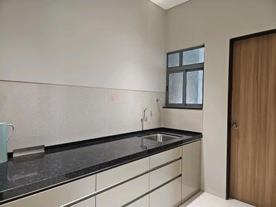 Kitchen Image of 3200 Sq.ft 4.5 BHK Apartment / Flat for sale in Gera Greens Ville Sky Villas, Kharadi Pune for Rs. 43000000