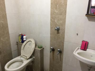 Bathroom Image of 7000 Sq.ft 4 BHK Independent House for rent in Sankalp Anjali Society, Paldi Ahmedabad for Rs. 90000