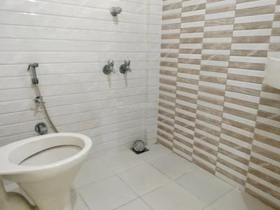 Bathroom Image of 1200 Sq.ft 3 BHK Apartment / Flat for sale in Bhayli Vadodara for Rs. 3999999