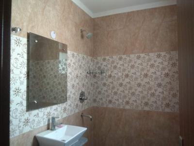 Bathroom Image of 2400 Sq.ft 2 BHK Builder Floor for rent in Palam Vihar Extension Gurgaon for Rs. 20000