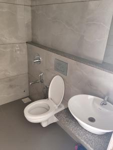 Common Bathroom Image of 1350 Sq.ft 2 BHK Apartment / Flat for rent in Iscon Flower, Ghuma Ahmedabad for Rs. 21000