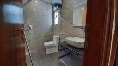 Bathroom Image of 1800 Sq.ft 3 BHK Builder Floor for sale in Saket New Delhi for Rs. 13000000