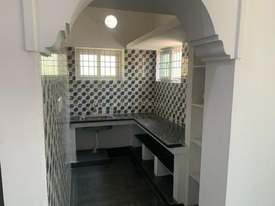 Kitchen Image of 700 Sq.ft 2 BHK Duplex for rent in Selaiyur Chennai for Rs. 20000