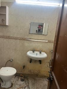 Bathroom Image of 800 Sq.ft 1 BHK Builder Floor for rent in Uday Park New Delhi for Rs. 50000