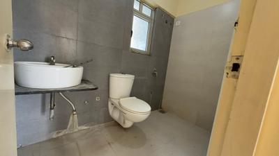 Image of 1080 Sq.ft 2 BHK Apartment / Flat for rent in Adani The Meadows, Shantigram, Ahmedabad for Rs. 23000
