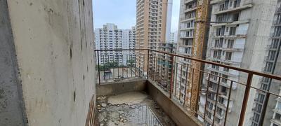 Balcony Image of 2175 Sq.ft 4 BHK Apartment / Flat for sale in Amrapali Crystal Homes Phase 1, Sector 76 Noida for Rs. 26000000