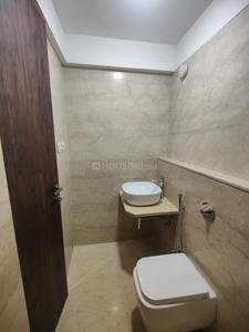 Bathroom Image of 918 Sq.ft 3 BHK Apartment / Flat for sale in Platinum Life, Andheri West Mumbai for Rs. 29000000