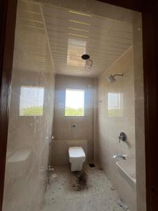 Bathroom Image of 1350 Sq.ft 2 BHK Apartment / Flat for sale in Jaiprakash Nagar Nagpur for Rs. 7600000
