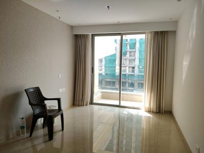 Living Room Image of 1050 Sq.ft 2 BHK Apartment / Flat for sale in Hiranandani Gardens Valencia, Powai Mumbai for Rs. 41000000