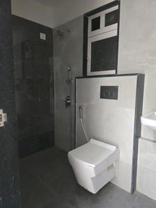 Common Bathroom Image of 2800 Sq.ft 4 BHK Apartment / Flat for sale in Khar West Mumbai for Rs. 140000000