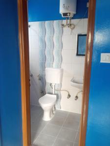 Bathroom Image of 1026 Sq.ft 2 BHK Apartment / Flat for sale in Mahadevapura Bengaluru for Rs. 8000000