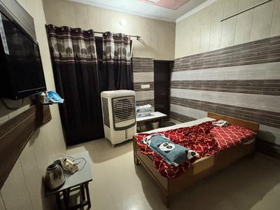 Jasmeet Nagar Bedroom 4