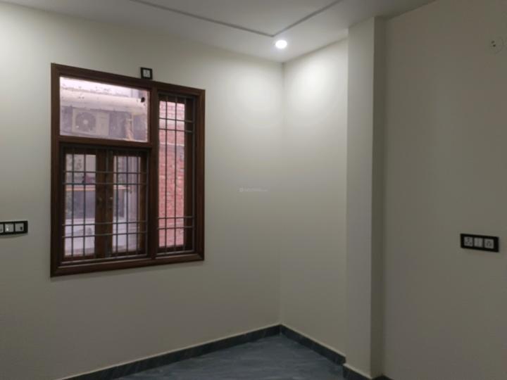 Unik Real Estate Main Image 1