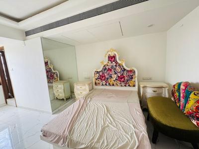 Bedroom Image of 6200 Sq.ft 5 BHK Penthouse for rent in Riviera Elegance, Prahlad Nagar Ahmedabad for Rs. 250000